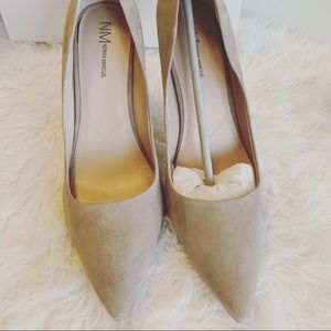 Women’s Neiman Marcus Heels!!